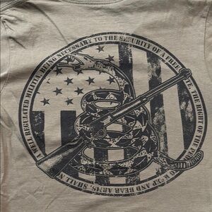 Grunt Style women’s Club Graphic Tee NWOT